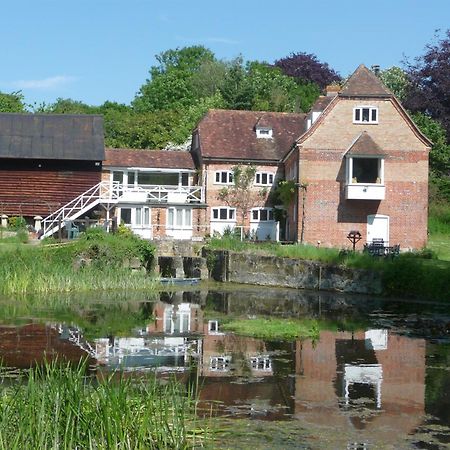 Salisbury Old Mill Houseアパートメント エクステリア 写真